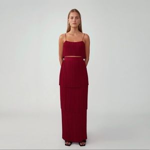 Fame and Partners Strappy Tiered Set Size 8